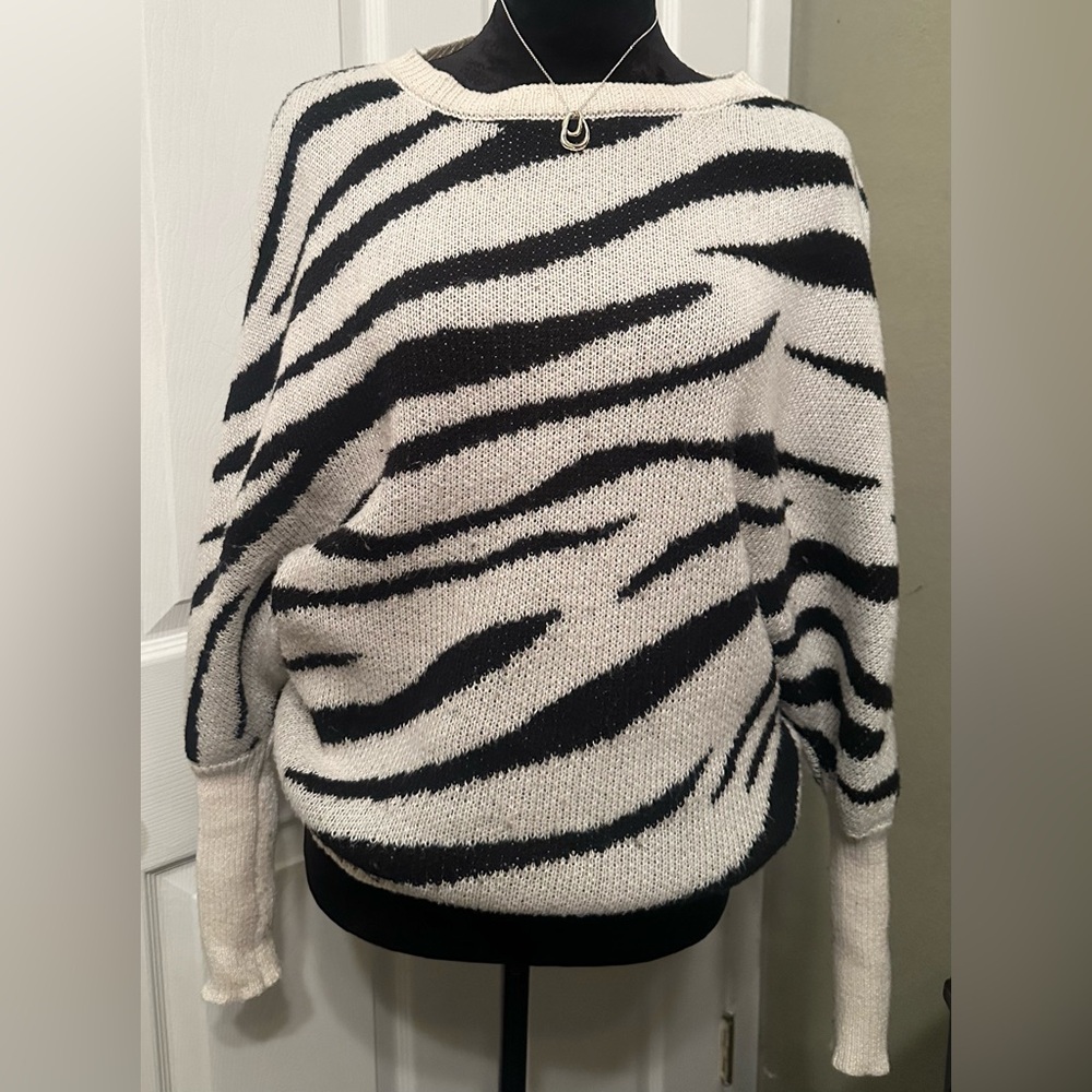 SHEIN Monochrome Zebra Pattern Sweater